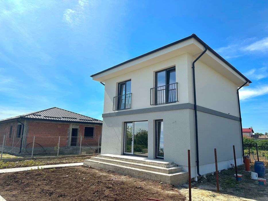 Casa de vanzare zona Magurele Ilfov  // 220-440 mp teren