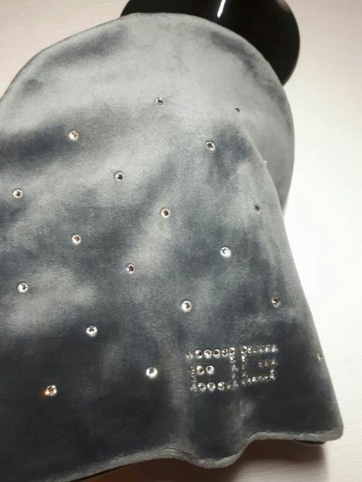 Шапка с Сваровски/ Swarovski