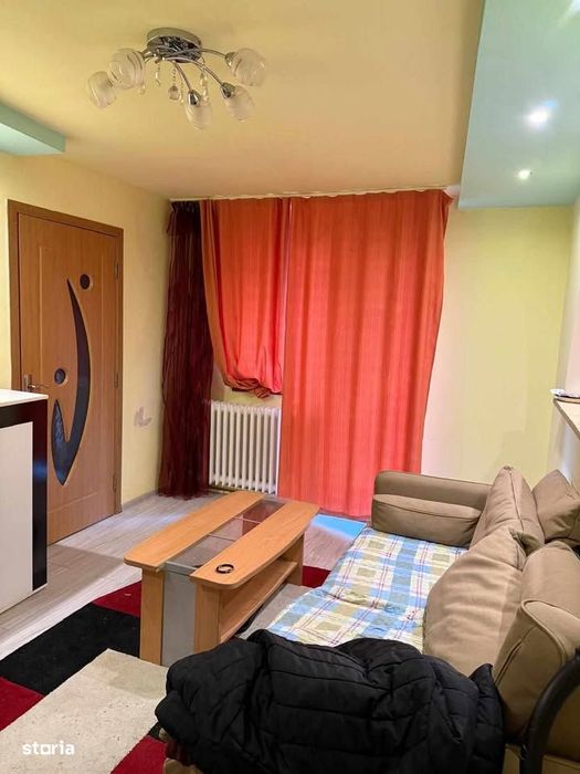 Apartament 3 camere in Deva, zona Licee
