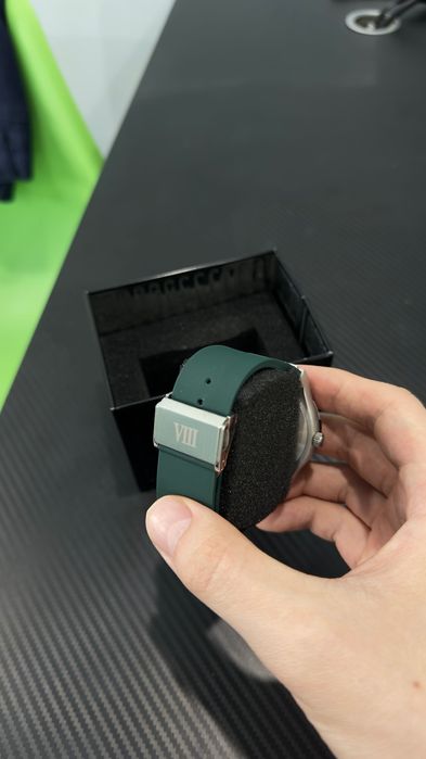 Наручные часы нержквеющая сталь