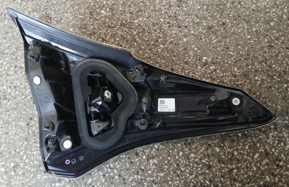 Десен стоп на багажника Toyota Rav4 2015 Тойота Рав4