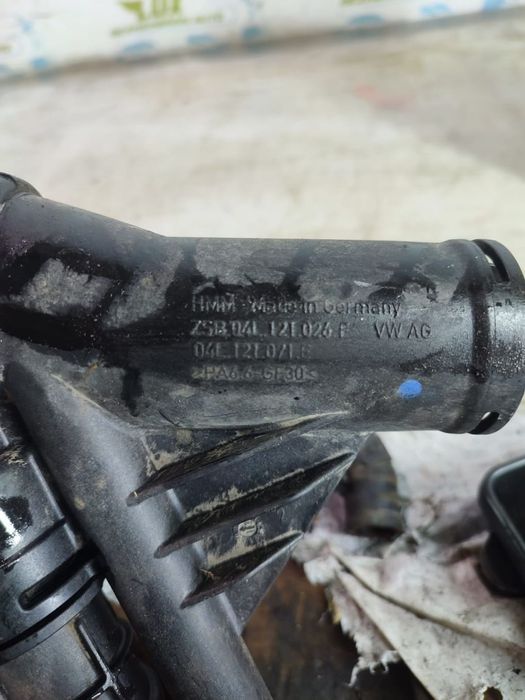 Carcasa termostat 1.6 2.0 tdi CLHA CXX DGT 04l121071e Audi A3 8V [201