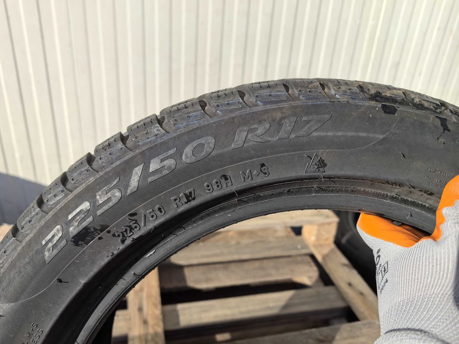 225/50/17 Пирели ДОТ 2022 г - Само 1 брой гума