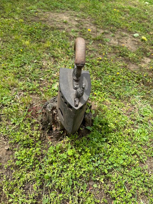 Стара ретро ютия