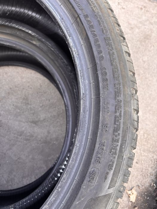 245/45/20 Bridgestone 2 бр 2024