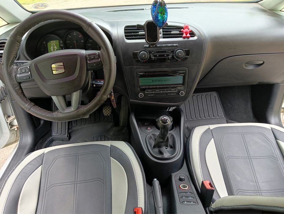 SEAT Leon 2012 — imagine 5