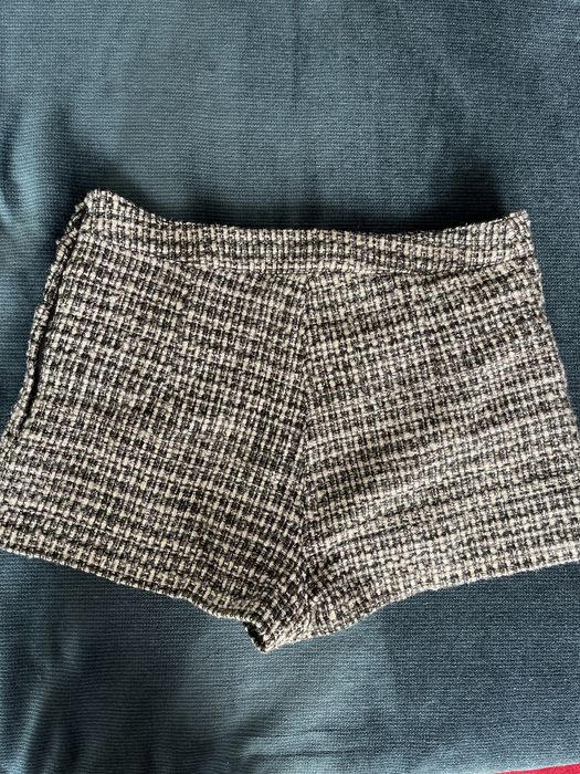 Къси дамски панталони