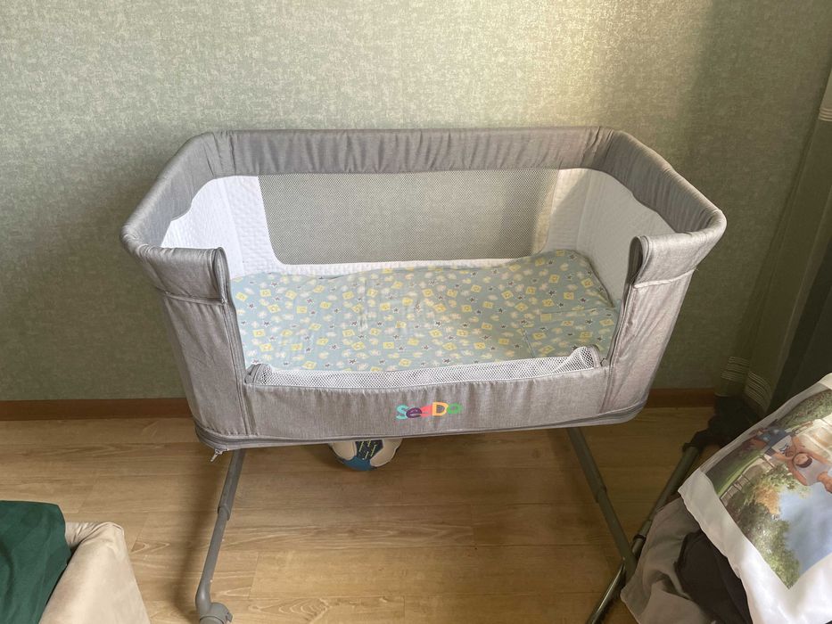 Продается детская кроватка-люлька Seedo