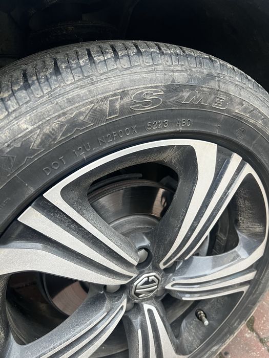 Anvelope 215/55/R17