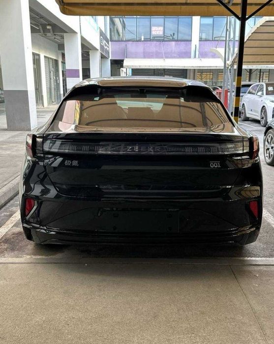 Zeekr 001 Z sport 15.600$ 2mator polniy privod