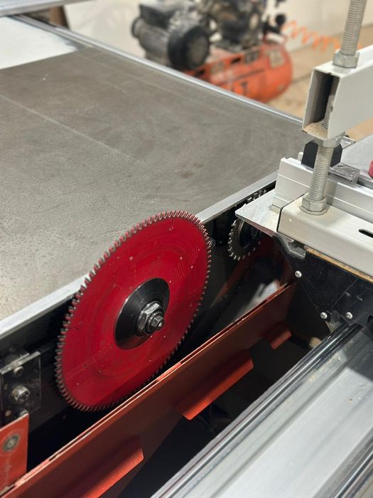 Распилочный станок