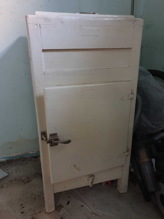 obiect de colectie racitor vinuri vintage