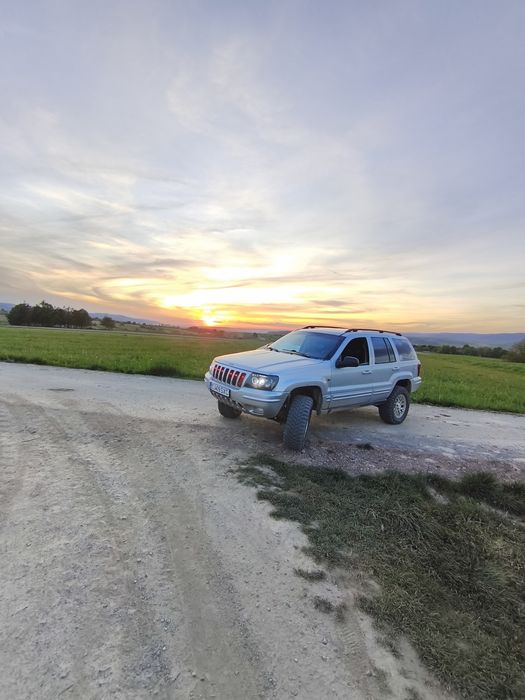 Vând jeep grand cheroke