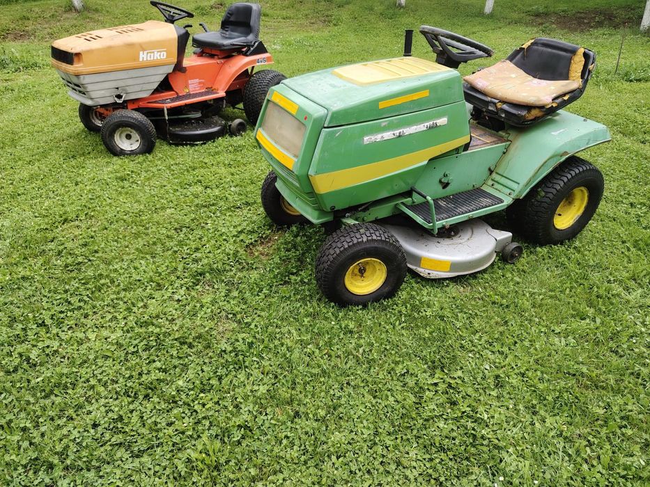 Vând tractoras de tuns iarba gazonul