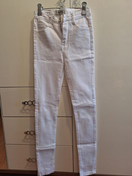 Продам вещи б/у от 1000 тенге