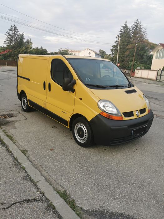 RENAULT Trafic 2004 — imagine 2
