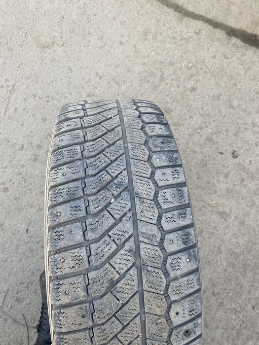 Продам резину 16