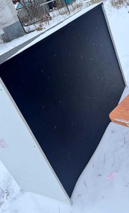 Продается ресепшн и две витрины