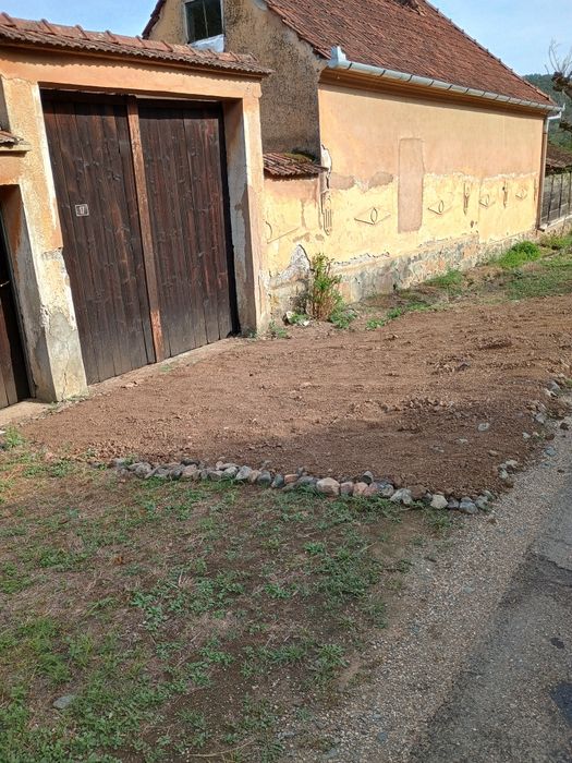 Casa cu gradina intravilan