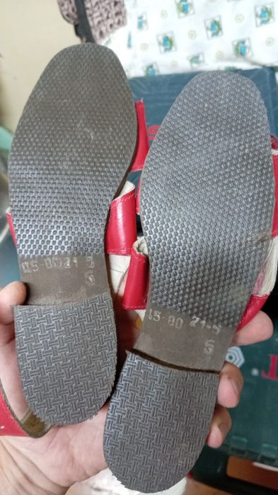 Сандалии Кожанные