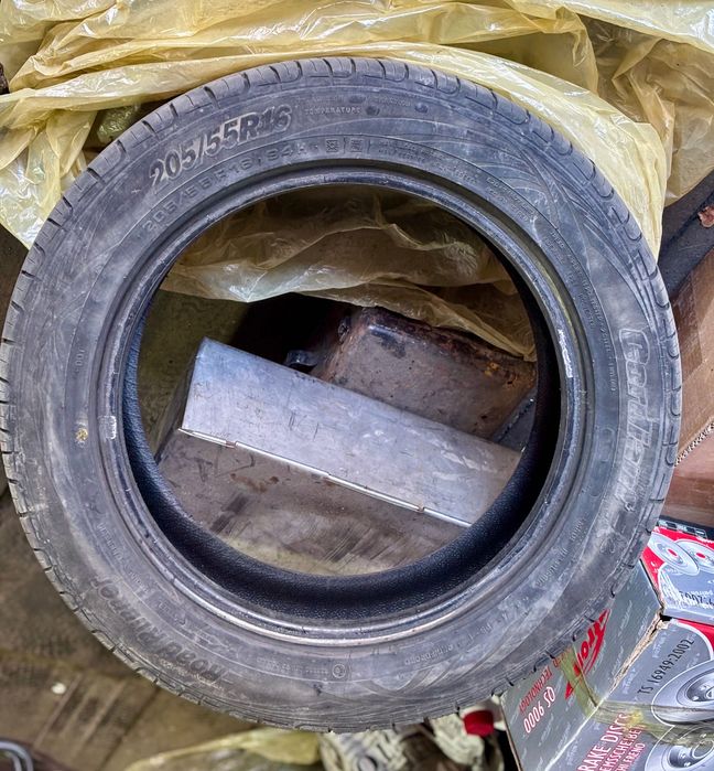 Продам 2 баллона летней резины