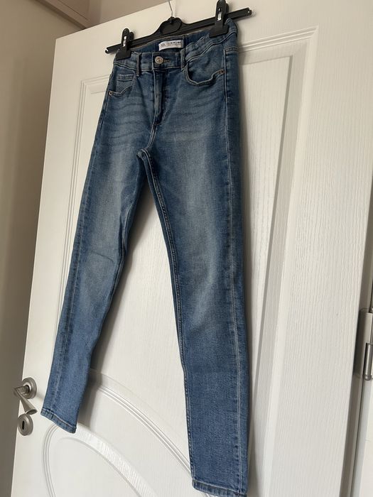 Дрехи за Момиче