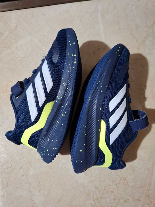 Adidas детски маратонки