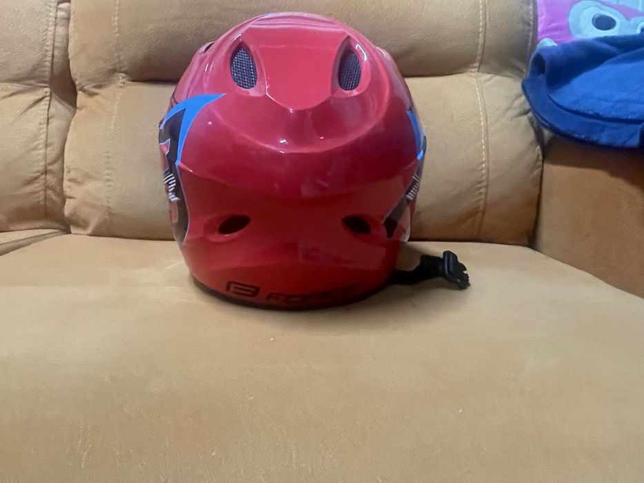 Продавам кросова каска force tiger red,black fuil face