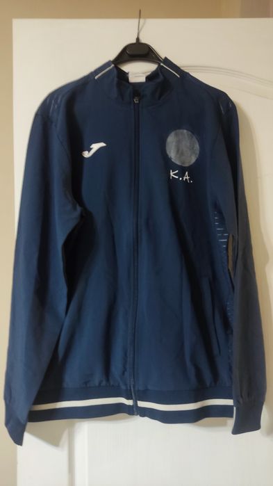 Продам спортивную одежду