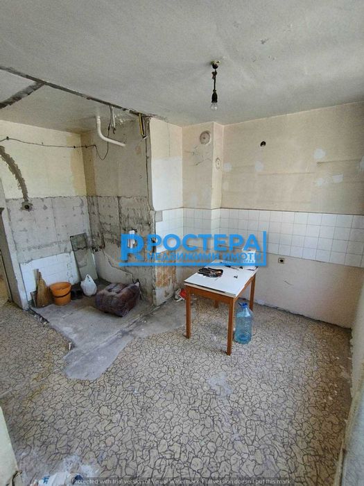 Продава се Четиристаен апартамент в Търговище, Център - 90 кв.м за 958 €/кв.м - Снимка #8