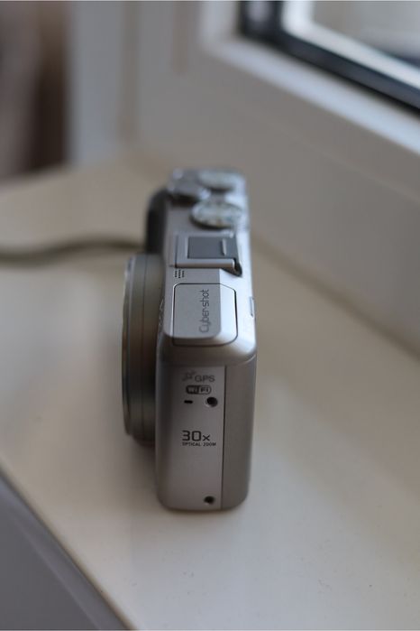 Sony Cyber-shot DSC-HX50V – 20.4MP | 30x Zoom | Wi-Fi | GPS | Full HD