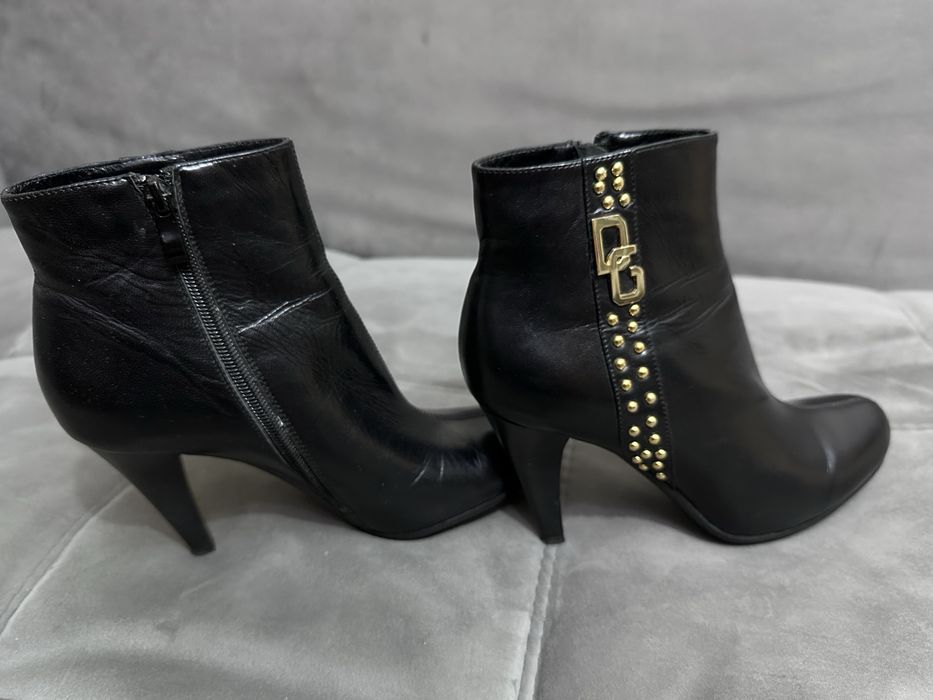 Сапожки женские