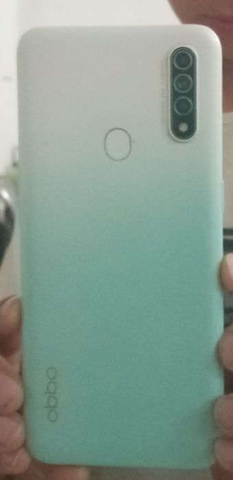 Oppo A31 telefoni karopka dakiment