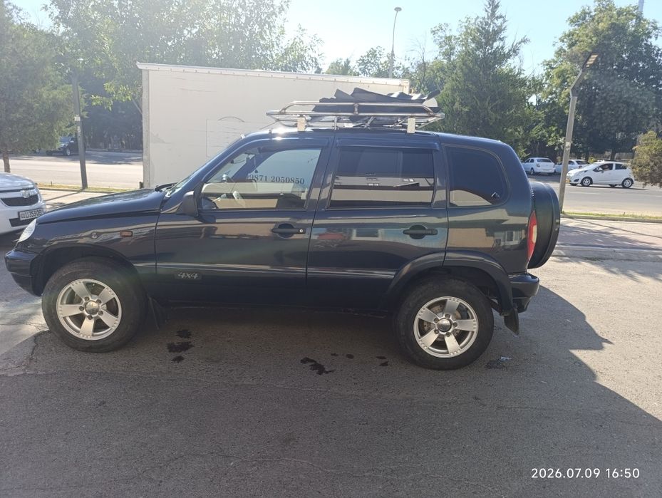 Niva Chevrolet автомобиль