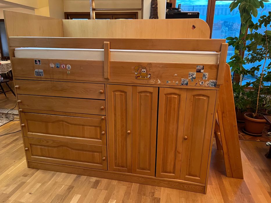 Детско легло с вграден гардероб и чекмеджета + матрак | Масивно дърво