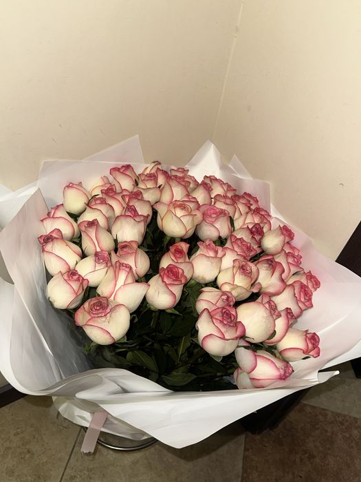 Свежий букет красивых роз