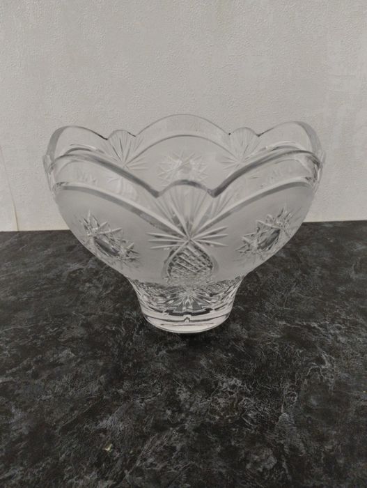 Продам советские хрустальные вазы.