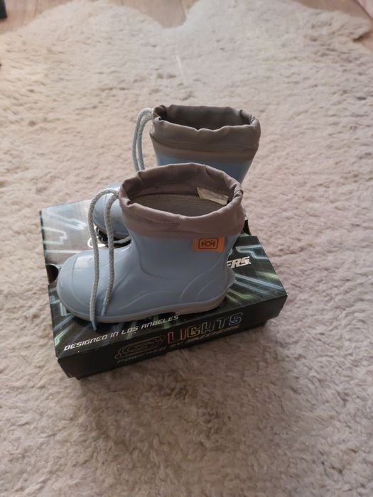 Бебешки ботуши 23 см.