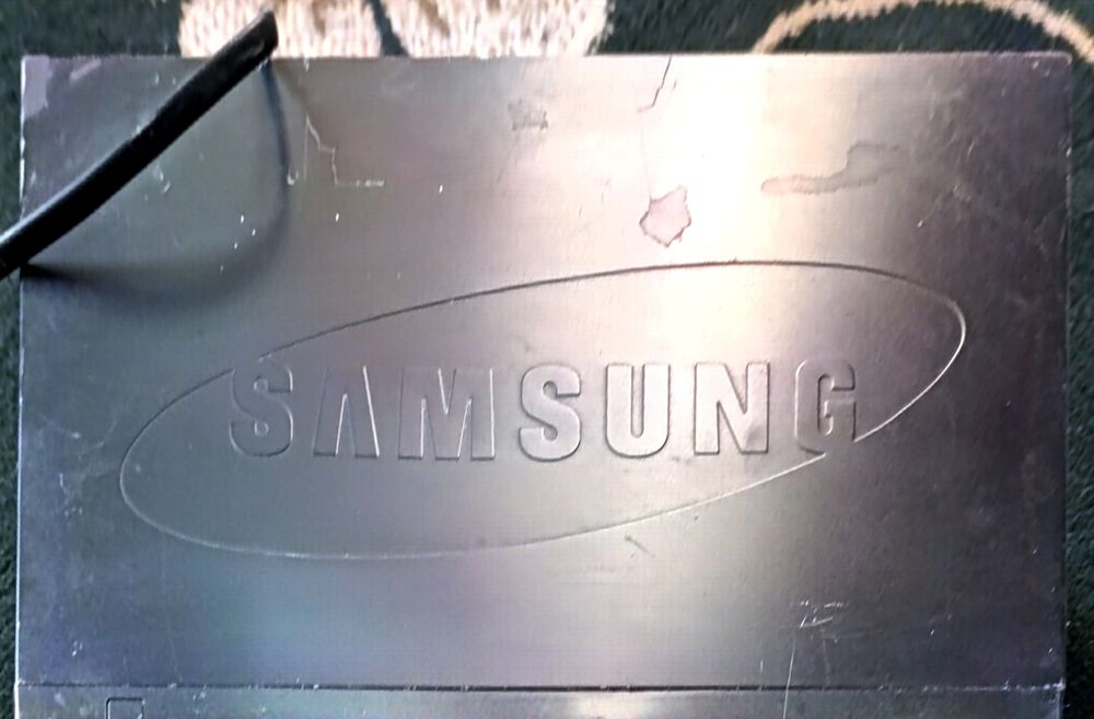 Eski tuylarni ko'rish uchun nomi: Samsung SVR-2501 VHS