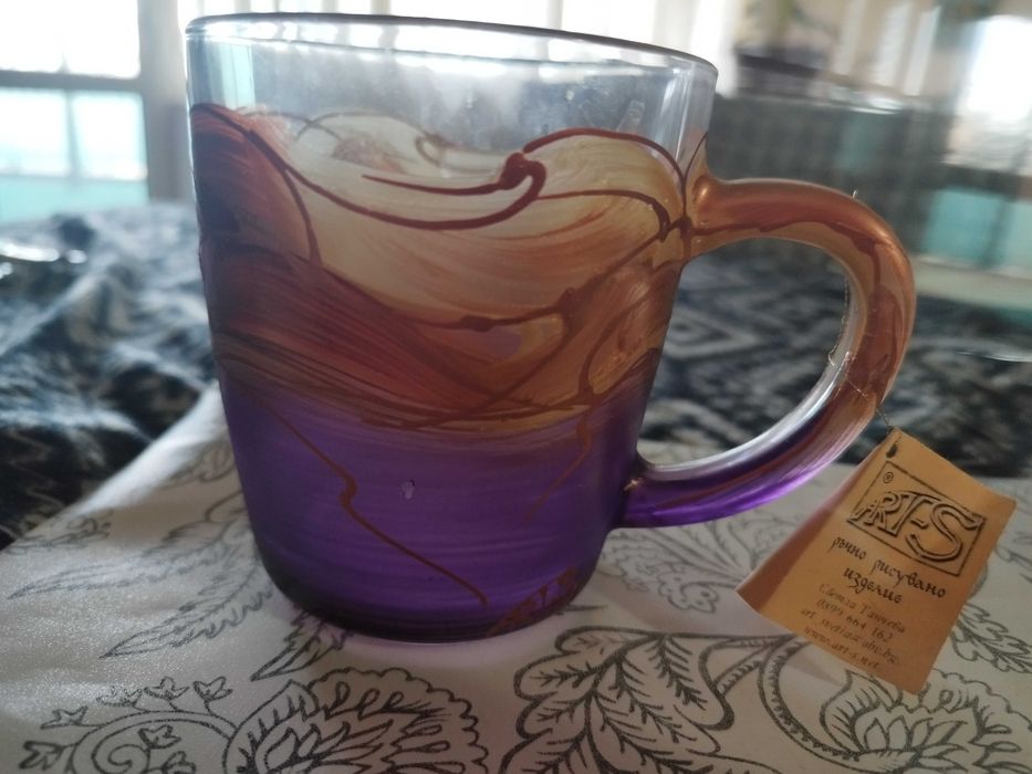 Ръчно рисувана чаша