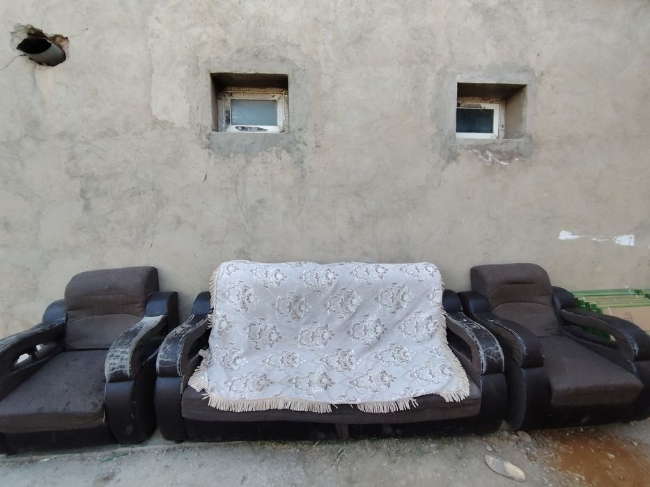 Екі кресло бір диван