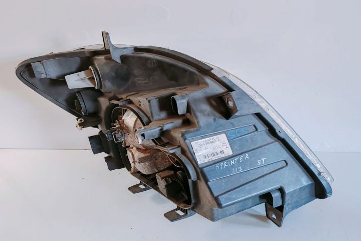 Far stanga A9068200361 Mercedes-Benz Sprinter a 2-a generatie 906