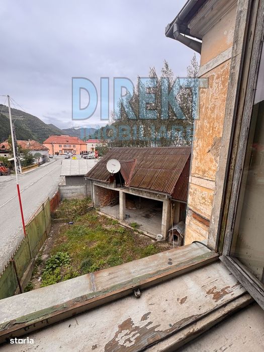 Spatiu comercial + Apartament de locuit