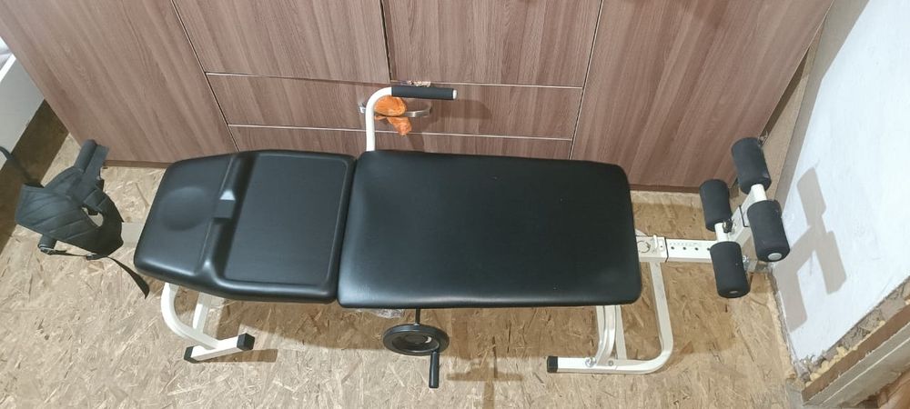 Продам горизонтальный тракционный стол в отличном состоянии