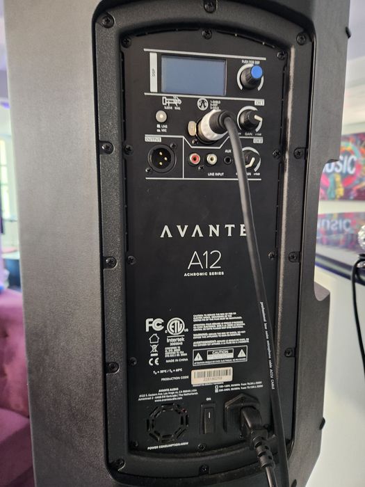 Boxe avant aproape noi