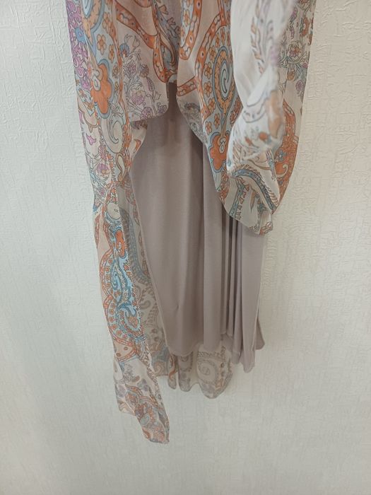 Платье в отличном состоянии Италия