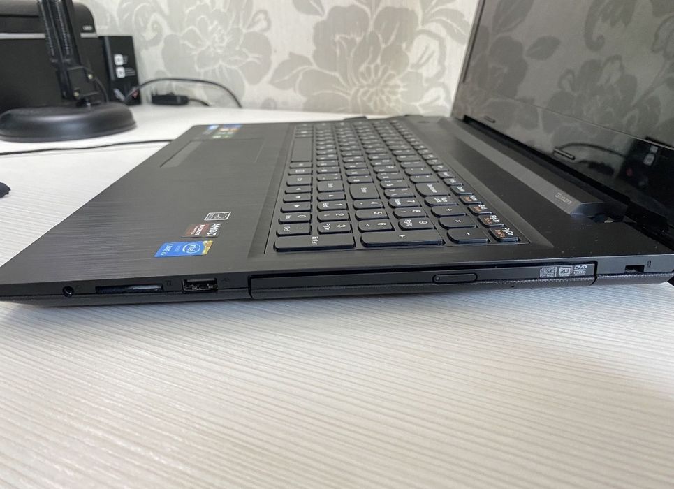 Ноутбук core-7 Игра