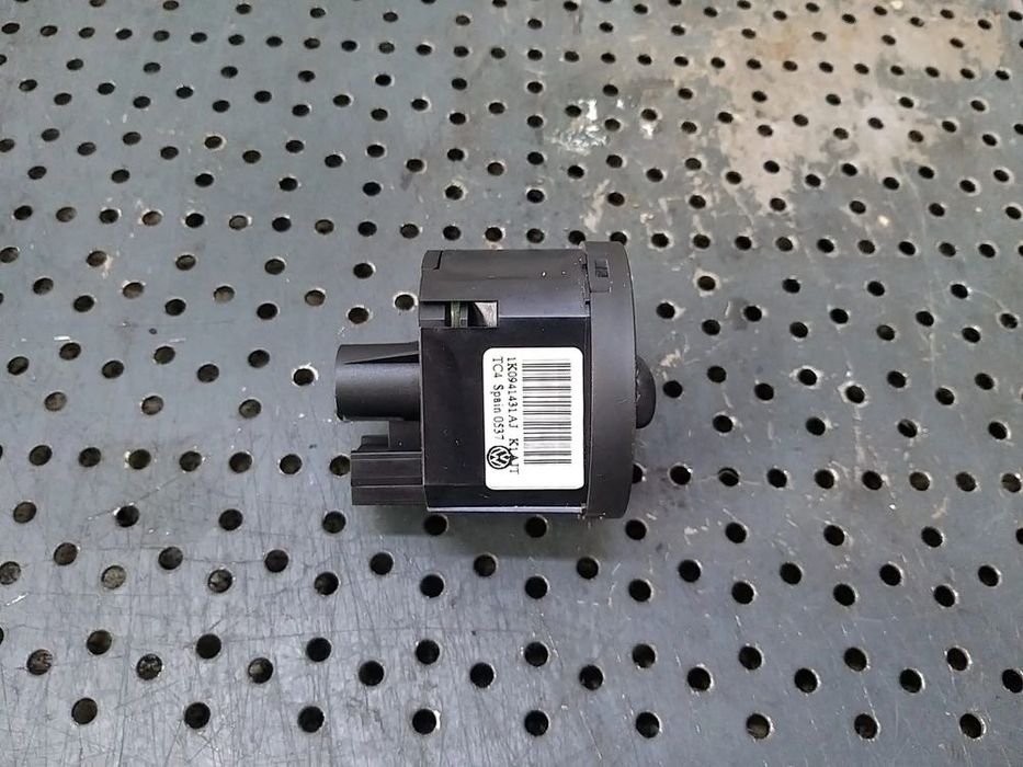 Bloc lumini vw passat b6 3c 1k0941431aj