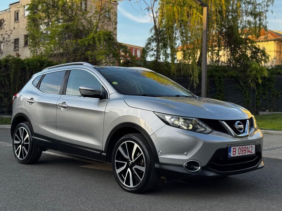 Nissan Qashqai Nissan Qashqai Tekna/Garantie/Fara accident