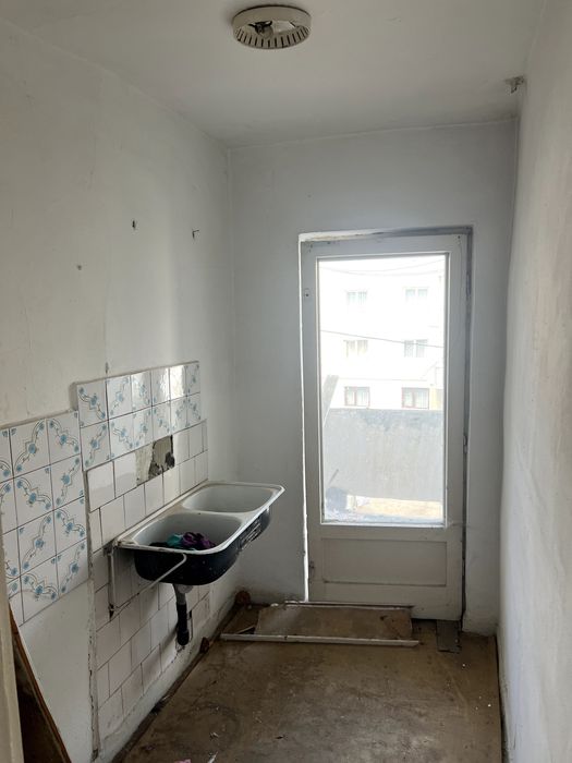vânzare garsoniera în Comănești, BC